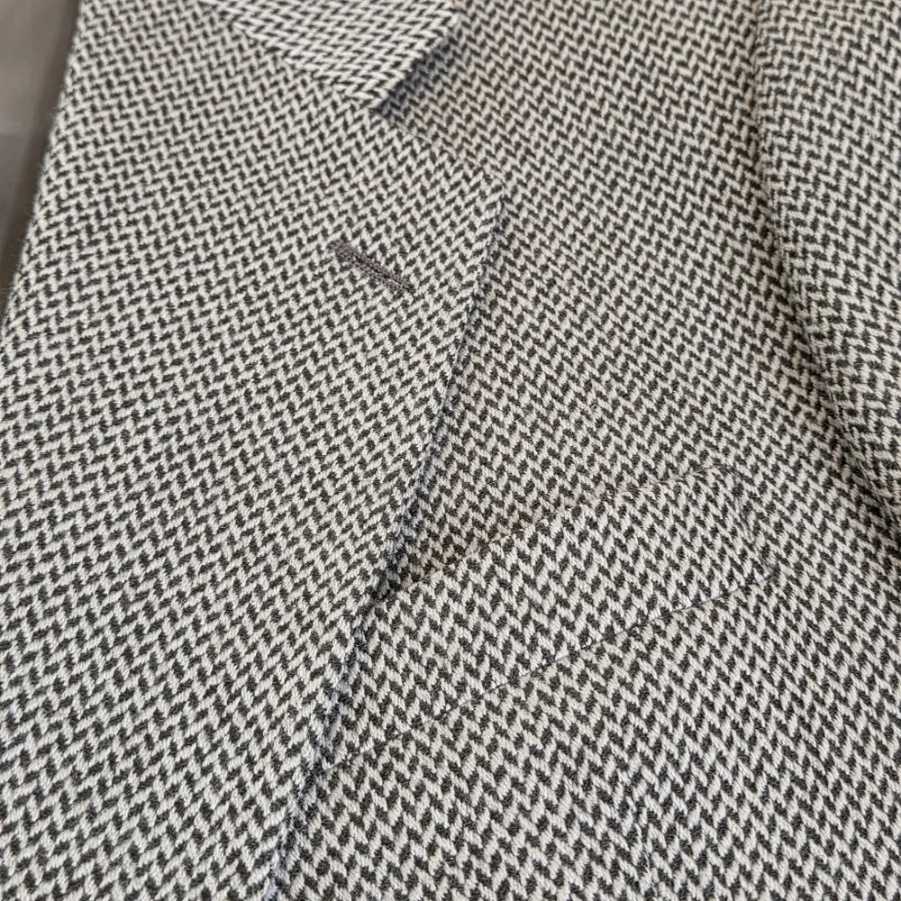 Vintage Valentino Uomo 44R Gray Black Herringbone Pure Wool Blazer Made in Italy